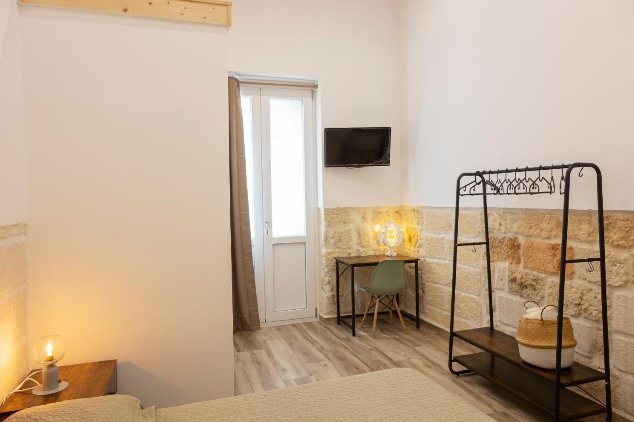 Apulian House Hotel Brindisi Exterior foto